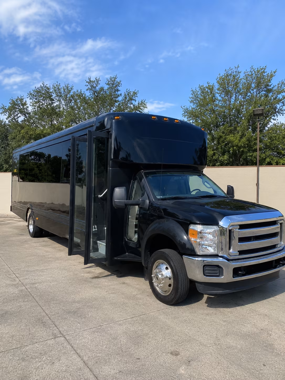 san antonio 20 passenger party bus